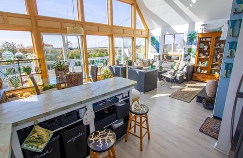 West Cape May House | Situated between the hustle and bustle of downtown Cape May and the gorgeous sunsets of Sunset Beach.