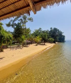 Toinasa Hotel | Siuri Cottages & Restaurant