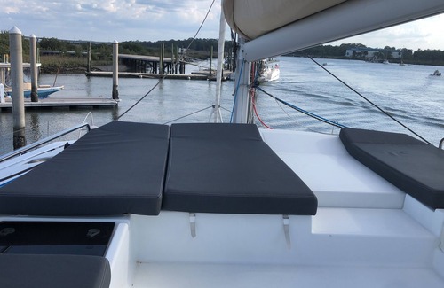 Edgewater Boat Rental | Six bedroom 2020 Fountaine Pajot catamaran