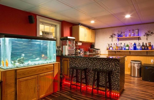 Somersworth House | Six-Bedroom Family Retreat Near Portsmouth w/Hot tub, Theater