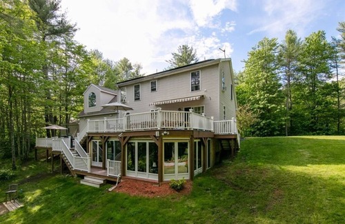 Somersworth House | Six-Bedroom Family Retreat Near Portsmouth w/Hot tub, Theater
