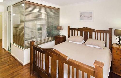 Broadwater House | Sixteen at Cape View Escapes