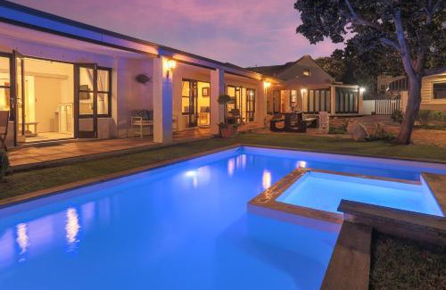 Westcliff House | Sixteen Guesthouse on Main