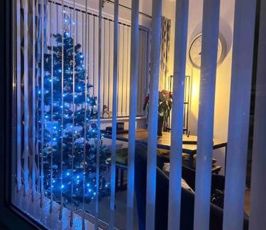 Mumbles Apartment | Sixty Four