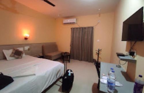 Bhawanipatna Hotel | SK RESIDENCY Banigaon
