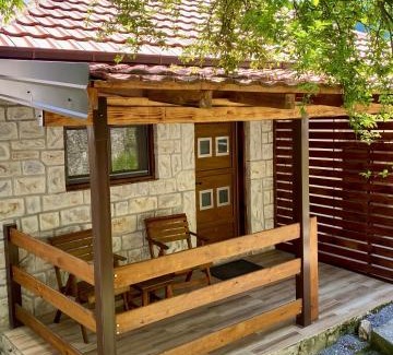 Karuc Apartment | Skadar Lake Apartment Nikola I