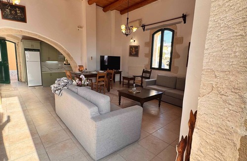 Chorafakia Apartment | Skandalis - Kalliopi with pool