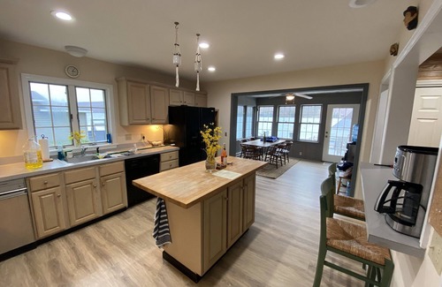 Town of Sempronius House | Skaneateles Lake House on the Water