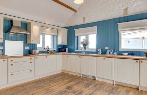 Cresswell House | Skears Cottage - Three Bedroom House, Sleeps 5