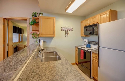 Woodstock House | Ski and Golf Retreat w/Amenities