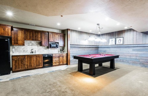 Park City House | Ski and Summer paradise. Expansive home in Promontory.
