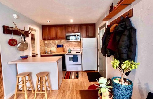 Big Sky Condo | Ski Bunny Studio/Walkable to Ski Lifts