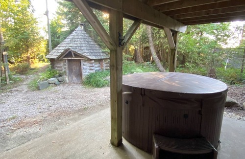Saugeen Shores Cottage | Ski chalet right on ski club property!