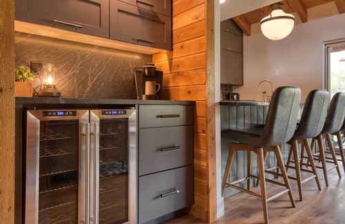 Brian Head Apartment | Ski Condo in Chalet Village at Brian Head!