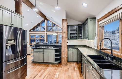 Stonehaven House | Ski/Family/4BD/3.5BA Breckenridge