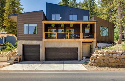 Summit Park Apartment | Ski, Hike and Bike Modern Park City Studio