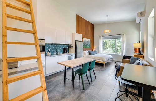 Summit Park Apartment | Ski, Hike & Bike: Modern Park City Studio