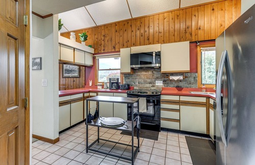Valley Creek Run House | Ski, Hike & Fish: Mtn-View Maggie Valley Retreat
