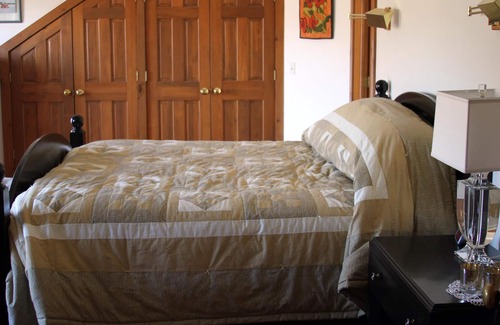Stowe Hollow House | Ski Hills are only minutes away