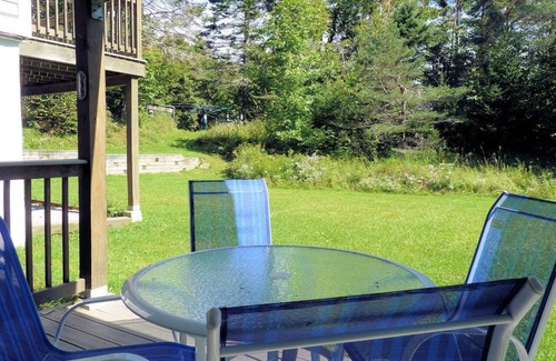 Bromley Mountain Condo | Ski home to this Bennington House condo