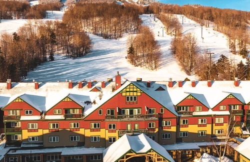 West Dover Apartment | Ski-In 1BR | Spacious With Murphy Bed