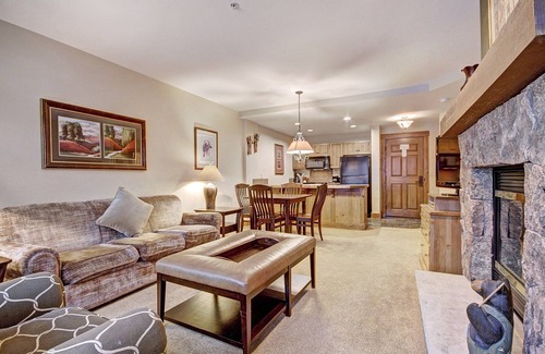 Breckenridge Condo | Ski-in 1br Steps To Gondola + Main St, Sleeps 4 1 Bedroom Condo by RedAwning