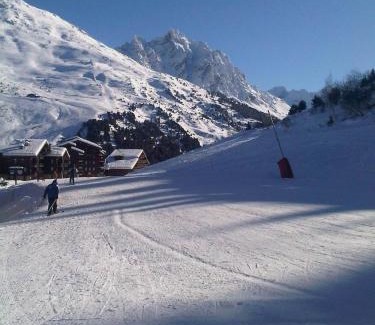 Meribel-Mottaret Apartment | Ski in and Out 2-Bed Apartment in Meribel