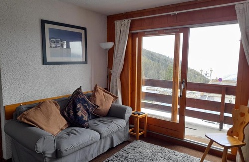 Meribel-Mottaret Apartment | Ski in and Out 2-Bed Apartment in Meribel