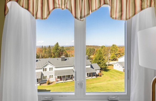East Burke Condo | Ski In/Out Condo with Direct Access to Kingdom Trails