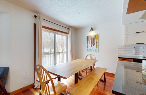 North Troy Condo | Ski-in/out home near tram with W/D, deck & mountain view