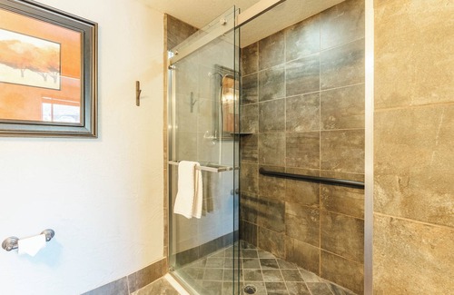 Park City Hotel | ski in/out hotel room with world class amenities in Park City