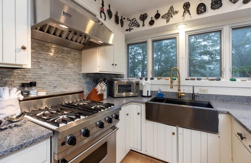 Wintergreen House | Ski-in out Mountain Home-jacuzzi Sauna Wintergreen
