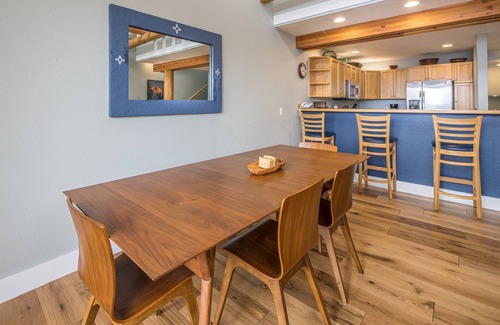 Saddle Ridge House | Ski-in/Out w/Private Hot Tub & Gorgeous Views - Saddle Ridge - Slopeside Retreat