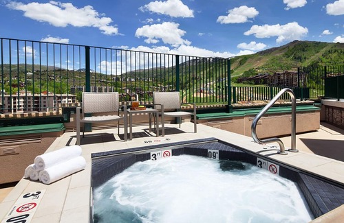 Steamboat Springs Resort | Ski-in/Ski-Out: Sheraton Steamboat Resort Villas - Luxury 2 Bedroom Condo