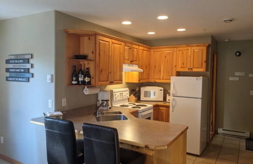 Sundance Estates Condo | Ski In, Ski Out 2 Bed/2 Bath Condo