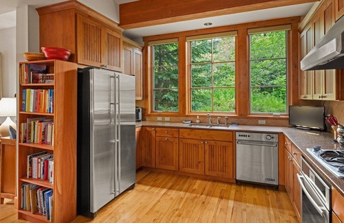 Spruce Peak Cabin | Ski in Ski out 5 bedrooms Bedroom Spruce Peak Lodge Luxury Mountain Cabin with slope-side views.