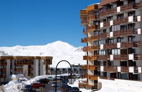 Val-Thorens Apartment | Ski-In/Ski-Out Apartment in Val Thorens - 5 Guests, Well-Equipped, Quiet Area