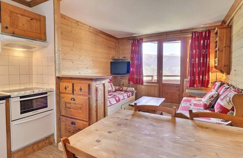 La Perriere Apartment | Ski-in/Ski-out Apartment at La Tania, 2BR, Sleeps 4, East Balcony, Courchevel