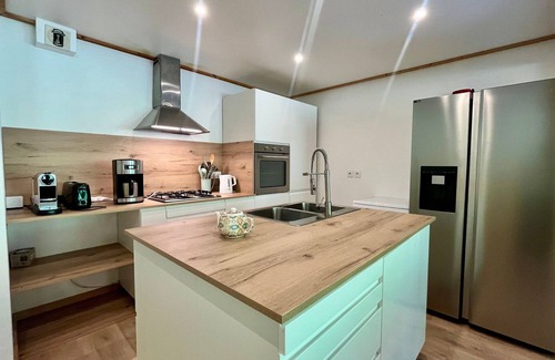 Les Prodains Apartment | Ski-In/Ski-Out Apartment Close to Avoriaz Slopes