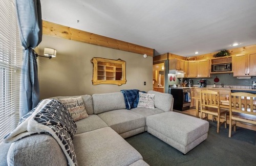 Sandpoint Condo | Ski in Ski out at Schweitzer Mountain Resort | Great Views | Cozy Condo