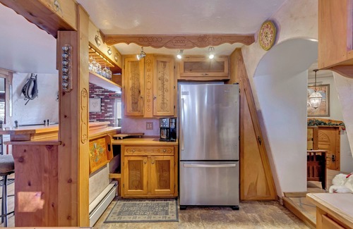 Eden Ski Chalet | Ski In/Ski Out Authentic German Bavarian Chalet