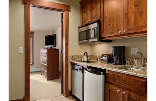 Breckenridge Resort | Ski in Ski Out Luxury Resort