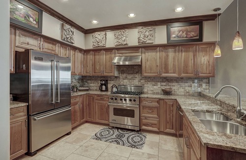 Breckenridge Cottage | Ski-in, Ski-out Luxury 4 Bdrm/4 Bath On Peak 7 4 Bedroom Condo