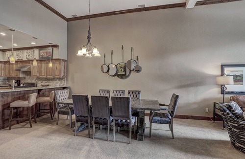 Breckenridge Cottage | Ski-in, Ski-out Luxury 4 Bdrm/4 Bath On Peak 7 4 Bedroom Condo