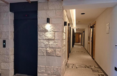 Bjelasnica Apartment | Ski in & Ski out Luxury Apartment with private garage