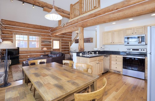 Big Sky Cabin | Ski-In/Ski-Out Powder Ridge Cabin In Beautiful Big Sky