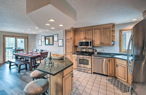 Lutsen House | Ski-In, Ski-Out Townhome w/Lutsen Mtn Views!