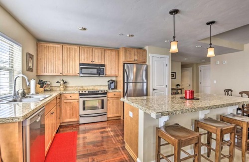 Silvercreek Apartment | Ski-InandSki-Out Granby Base Camp Escape with Balcony