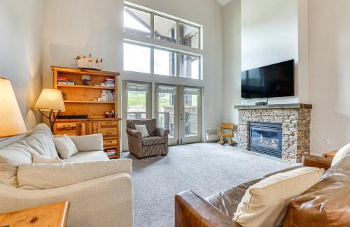Silvercreek Apartment | Ski-InandSki-Out Granby Penthouse with Mountain Views!