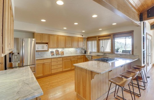 Whitefish House | Ski-InandSki-Out Whitefish Duplex with Hot Tub!